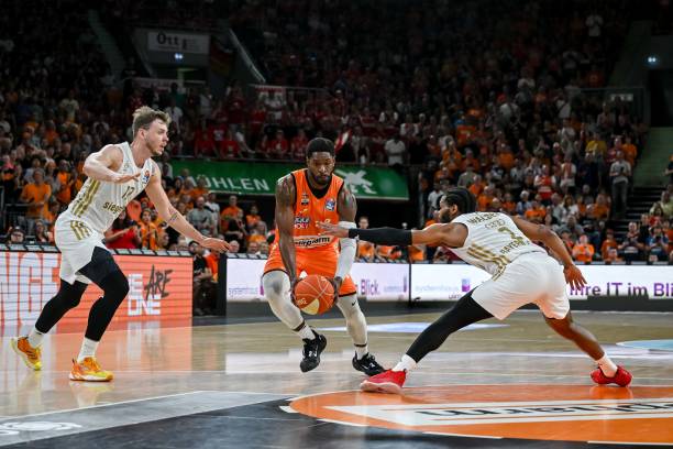 队氛围更加 队氛围更加