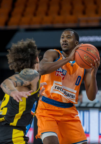 身披泰坦战 身披泰坦战